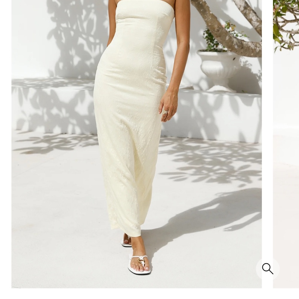 Chic Strapless Cream Dress - Picture 3 of 6